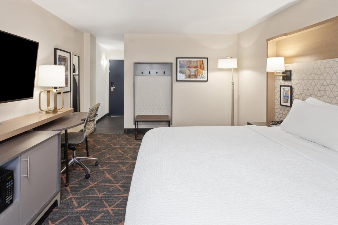 Holiday Inn Chicago/Oak Brook By Ihg Оукбрук Теръс Екстериор снимка
