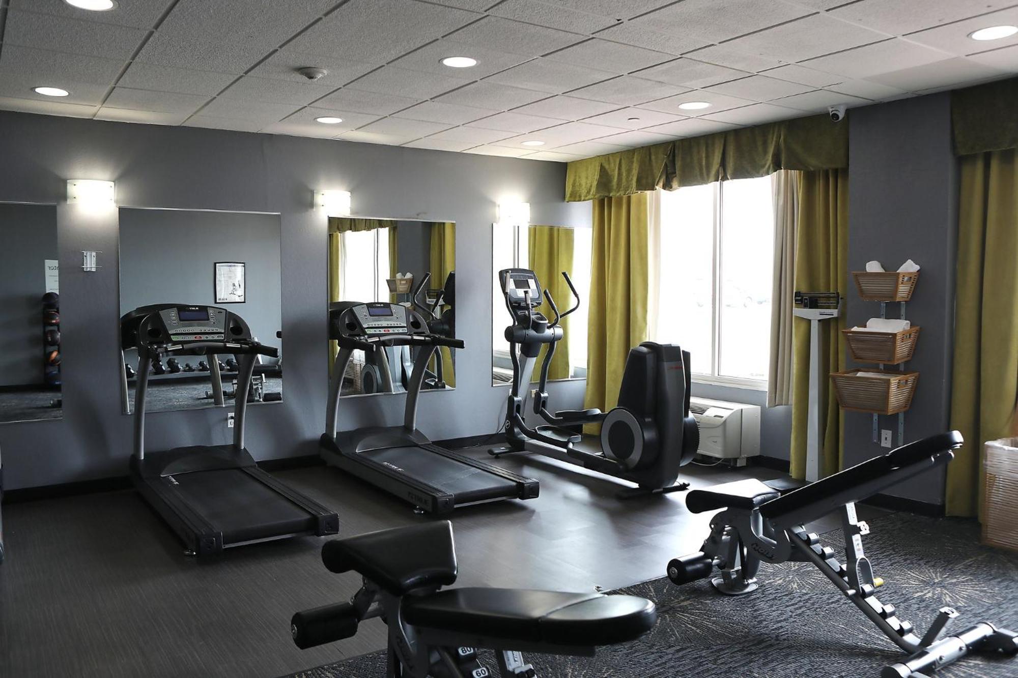 Holiday Inn Chicago/Oak Brook By Ihg Оукбрук Теръс Екстериор снимка